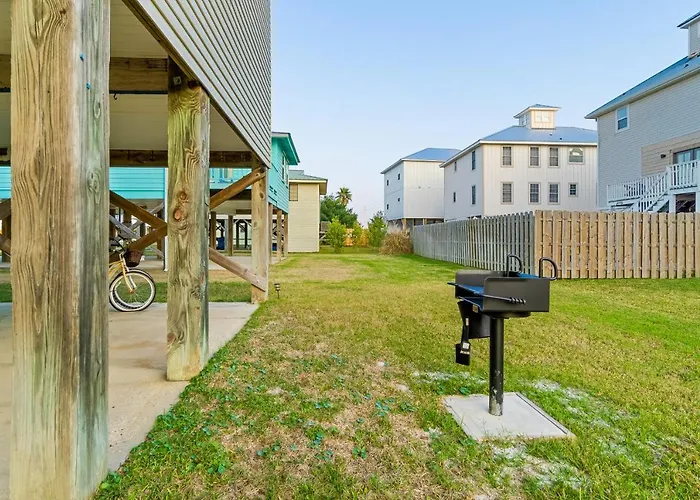 A Wave From It - Unit B Holiday home *